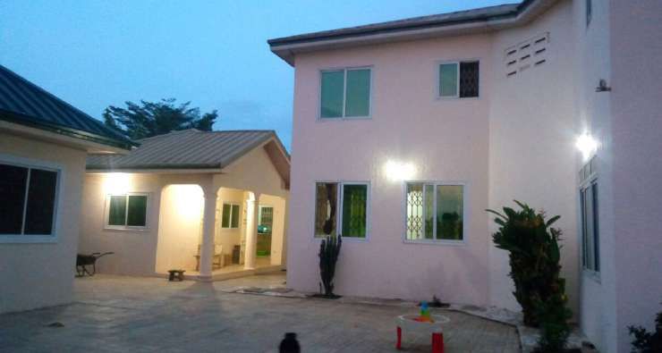Residential House, Tema